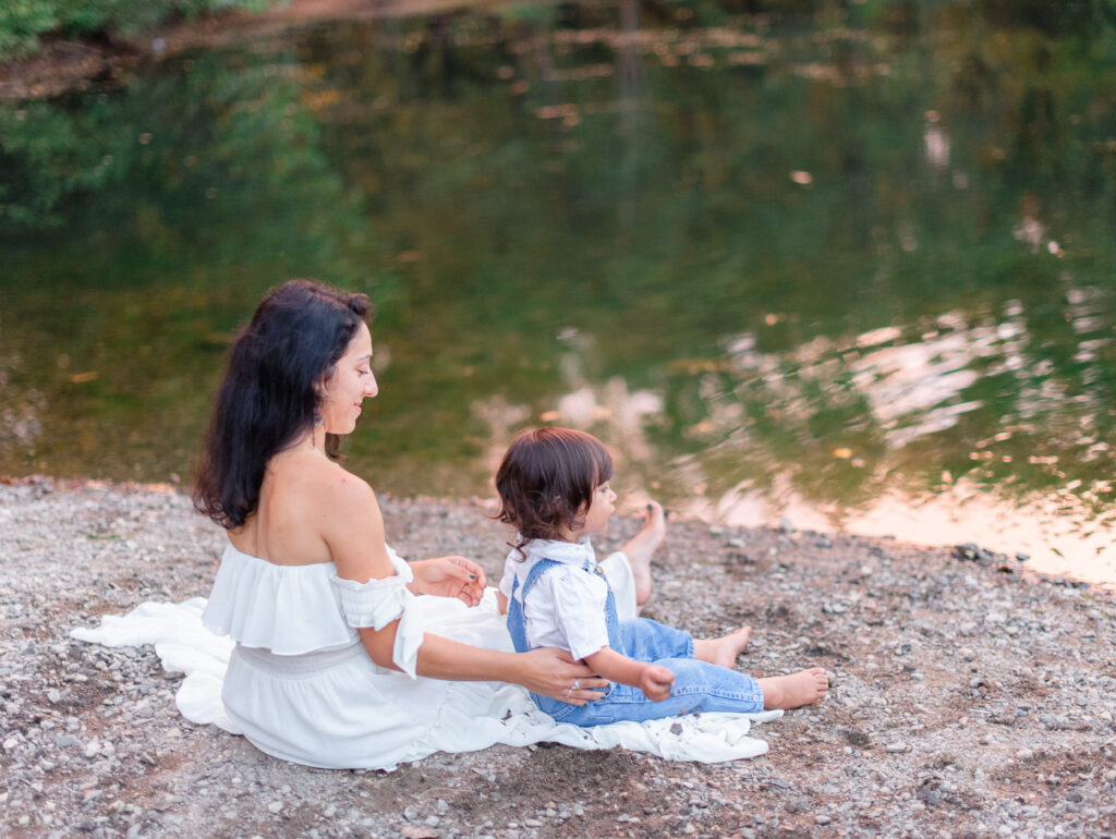 Motherhood lifestyle session in Bergen County