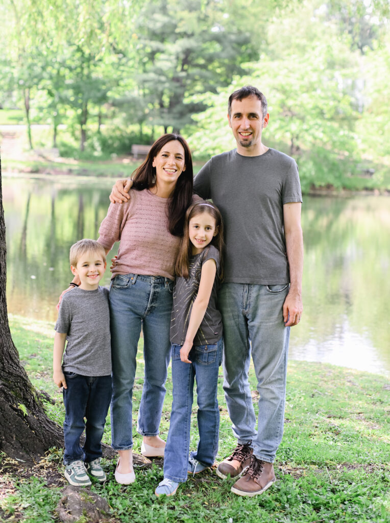 family sessions at zabriskie pond