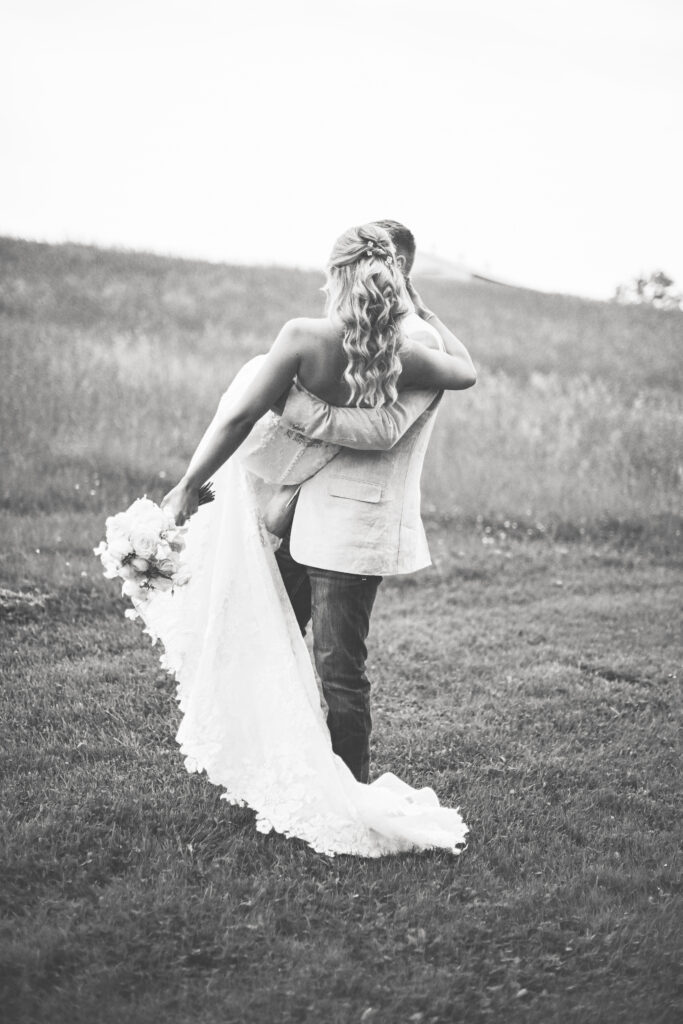 rustic outdoor wedding photography