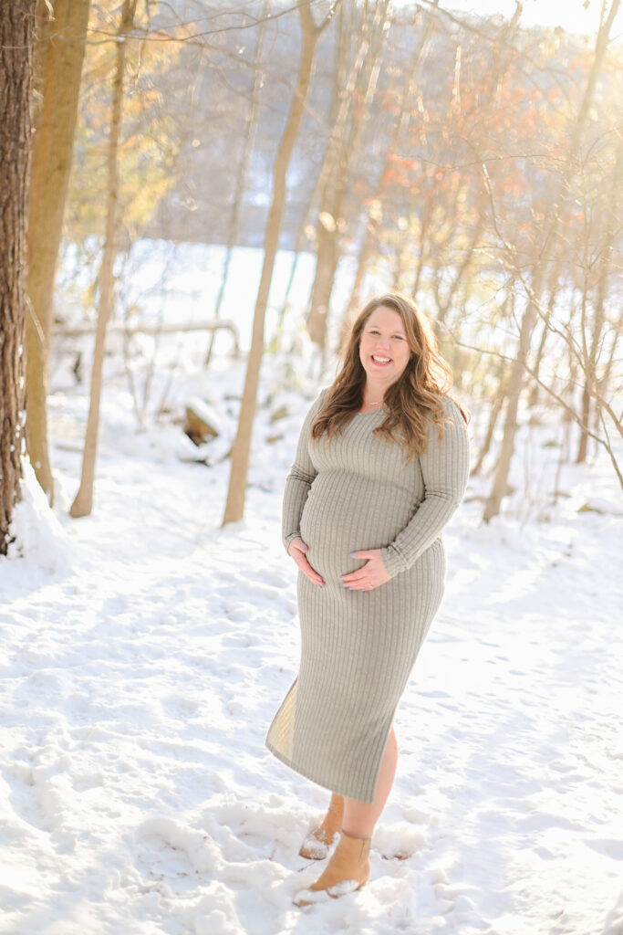 Winter maternity session in nj