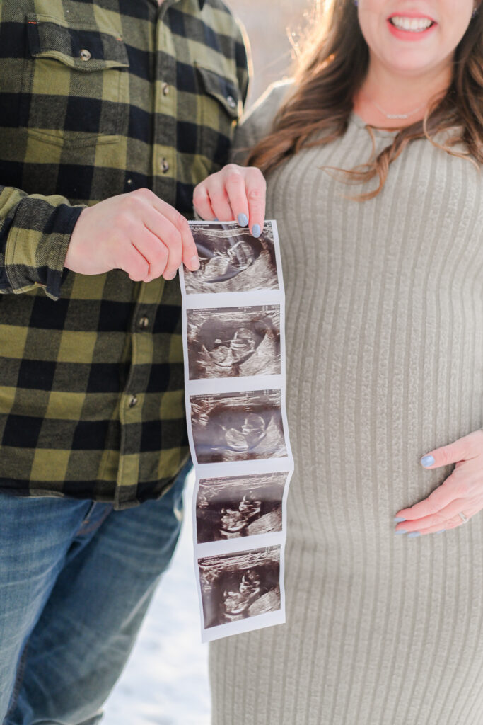 Winter maternity session in nj