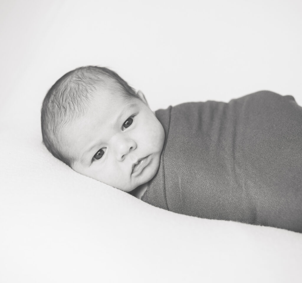 home newborn session in nj